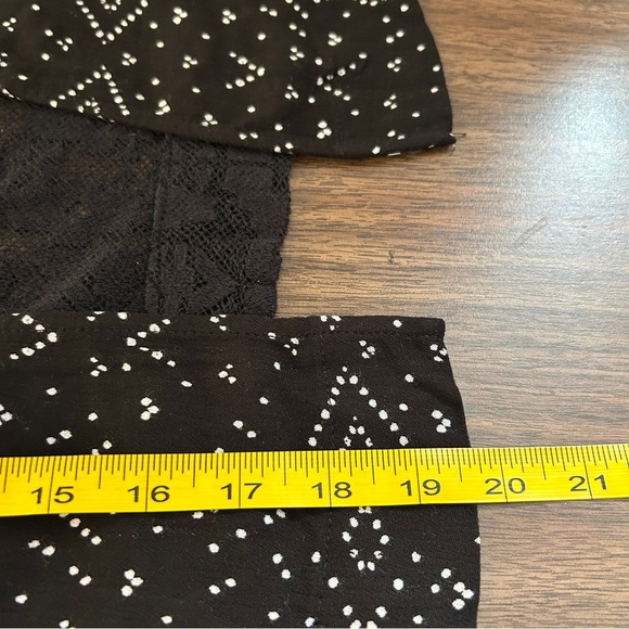 Ecote Black and White Patterned Lace Trim Open Cardigan Women's S NWT - Picture 10 of 11